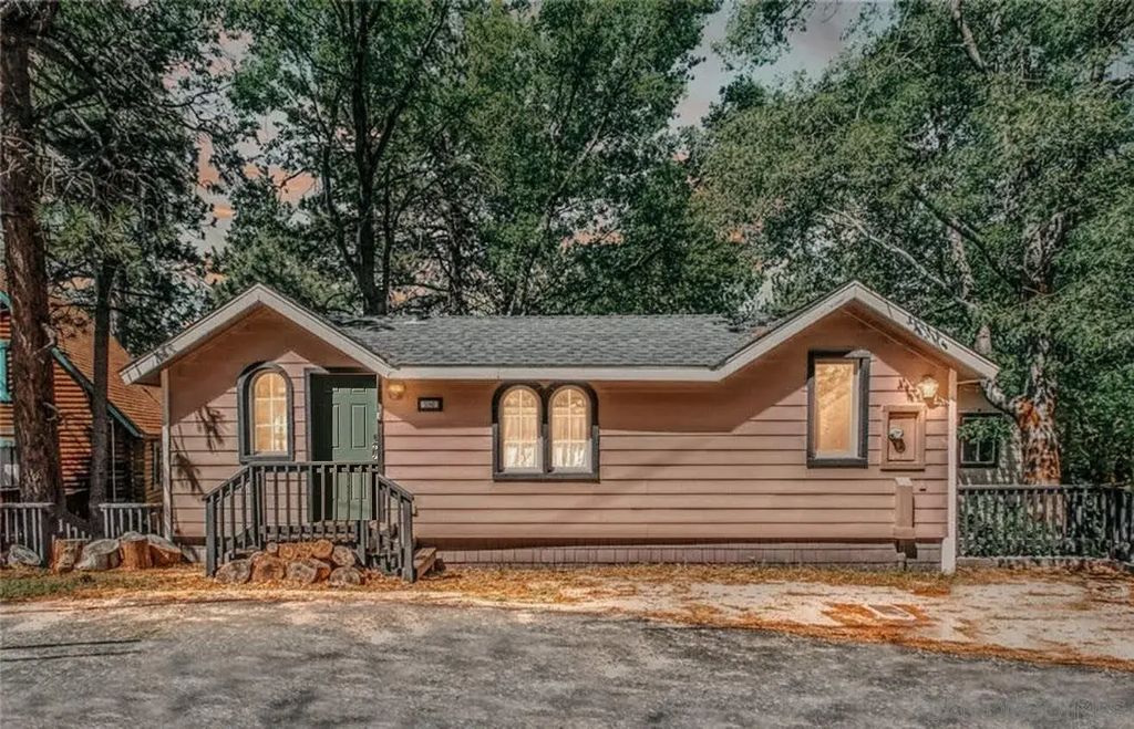 590 Oak Knoll Circle, Green Valley Lake