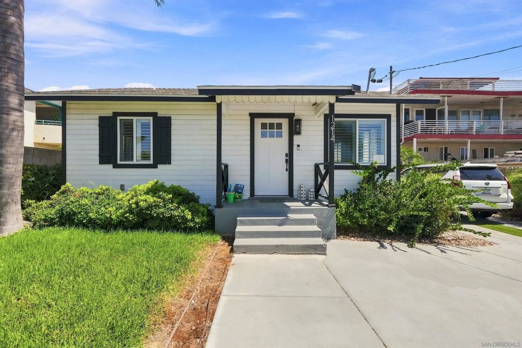 1214 S Ditmar St, Oceanside