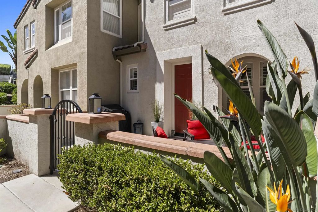 7885 Via Montebello 2, TORREY HIGHLANDS