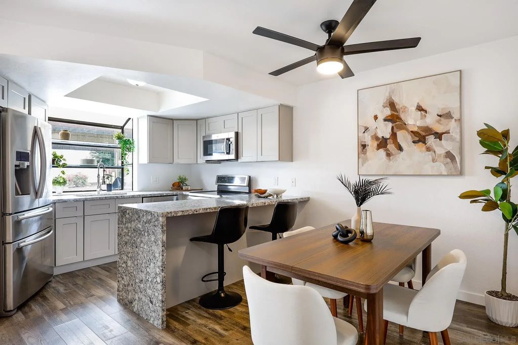 440 Citracado Parkway 5, Escondido
