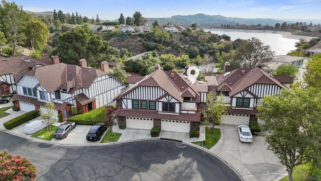 984 S Rim Crest Dr 7, Anaheim