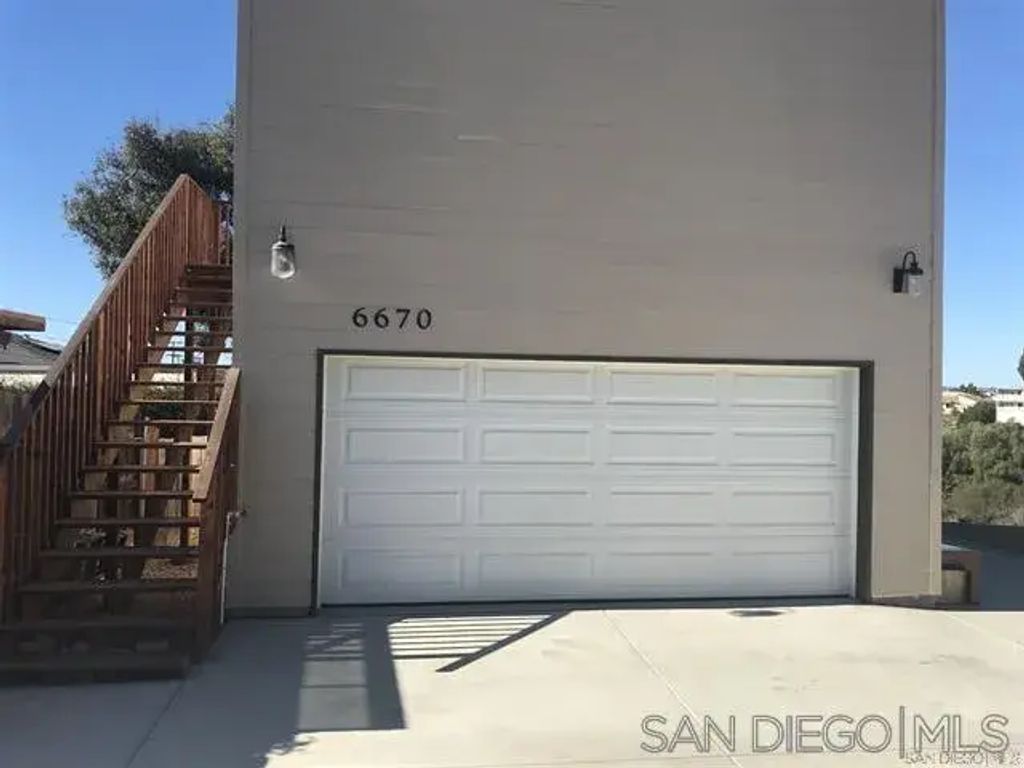 6670 Goodwin, LINDA VISTA