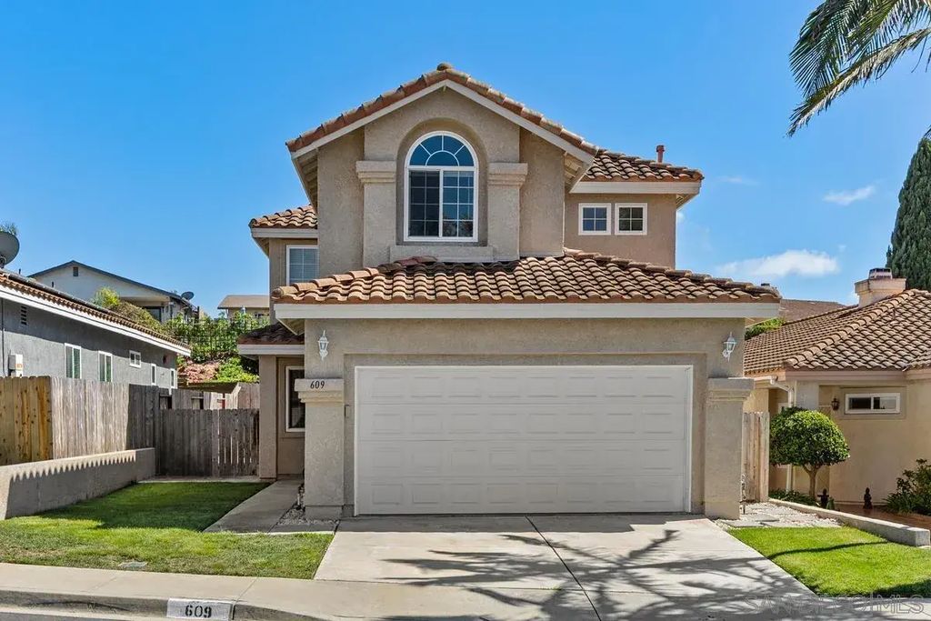 609 Paseo Rio, Vista