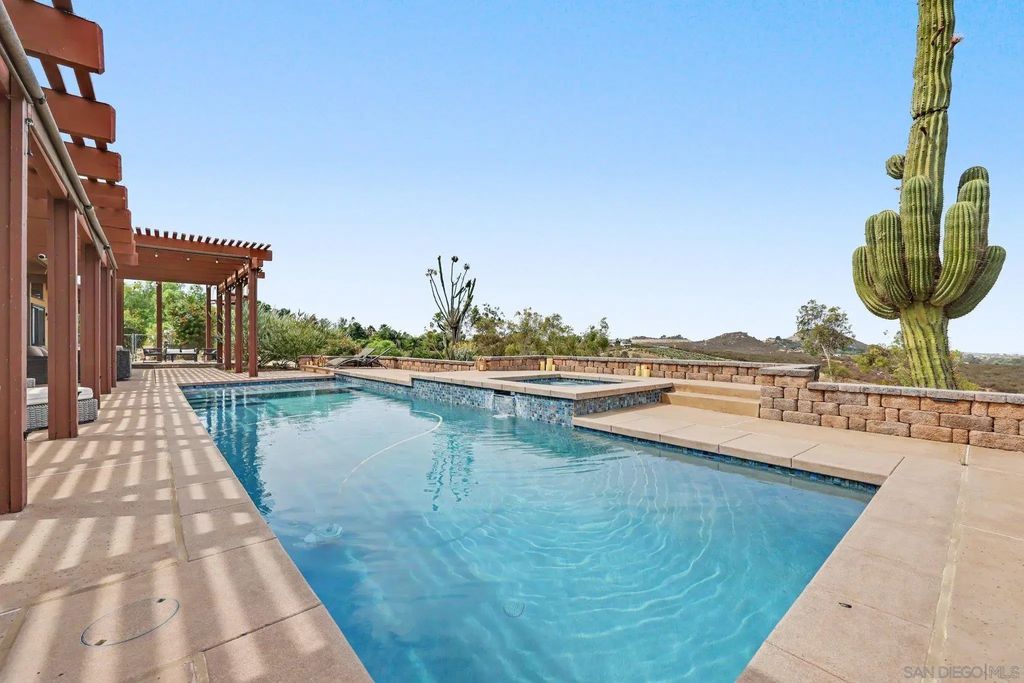 30218 Cool Valley Ln, Valley Center