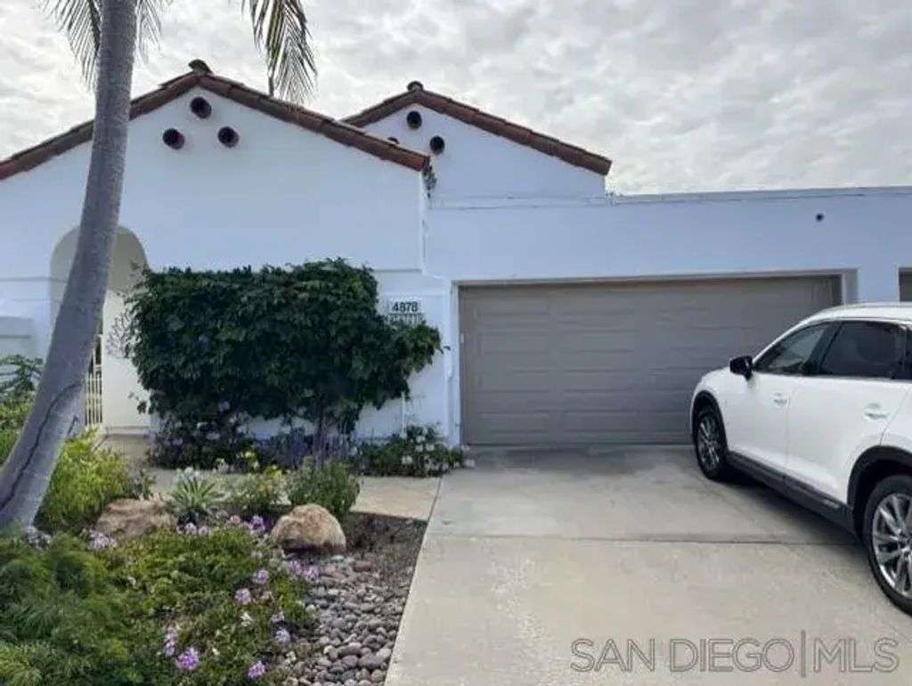 4878 Galicia Way, Oceanside