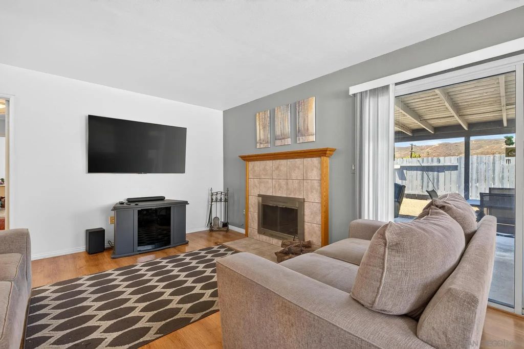 13810 Tobiasson Rd., Poway