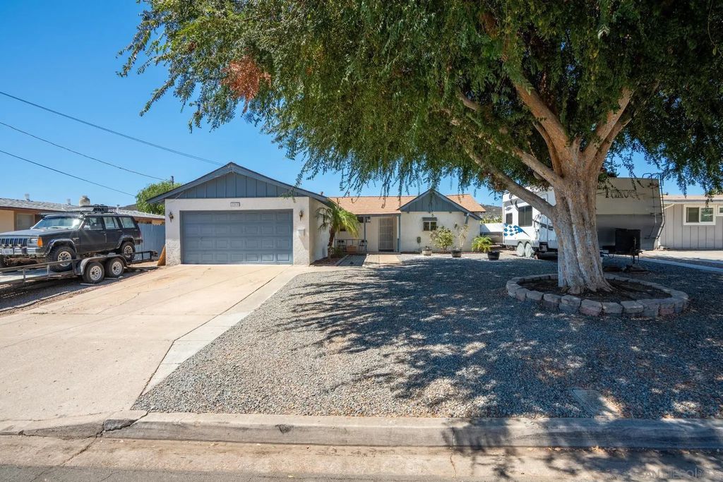 13810 Tobiasson Rd., Poway