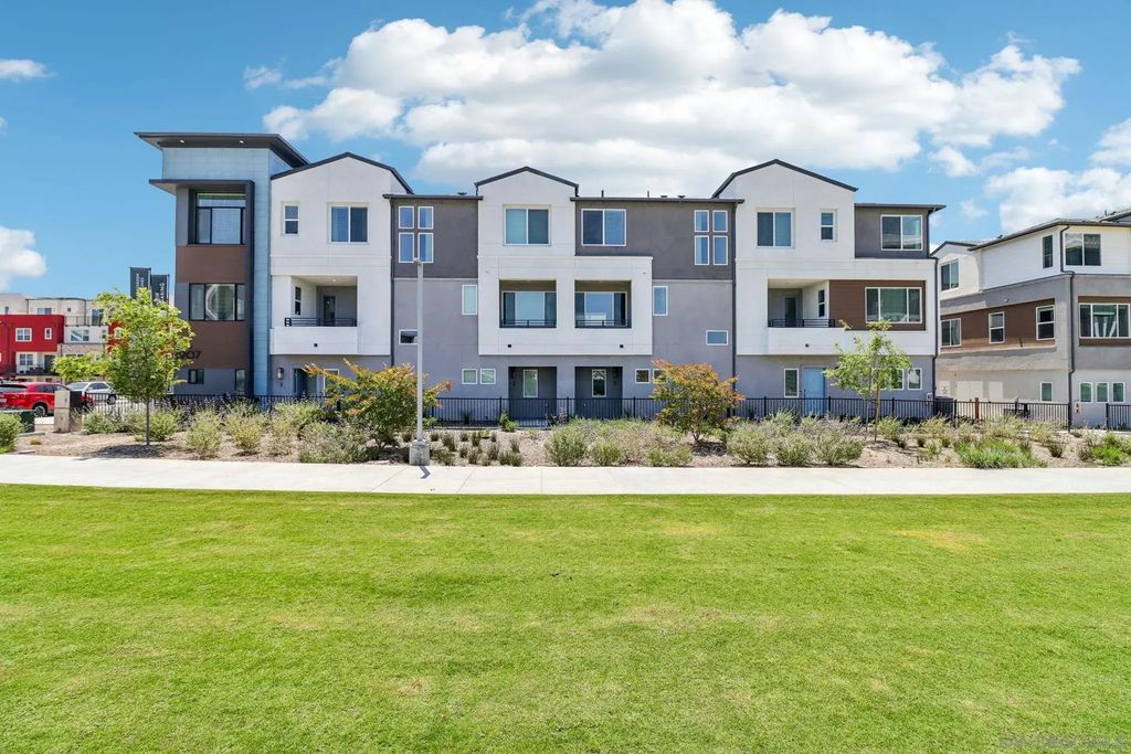 1907 Capella St 1938-3, Chula Vista