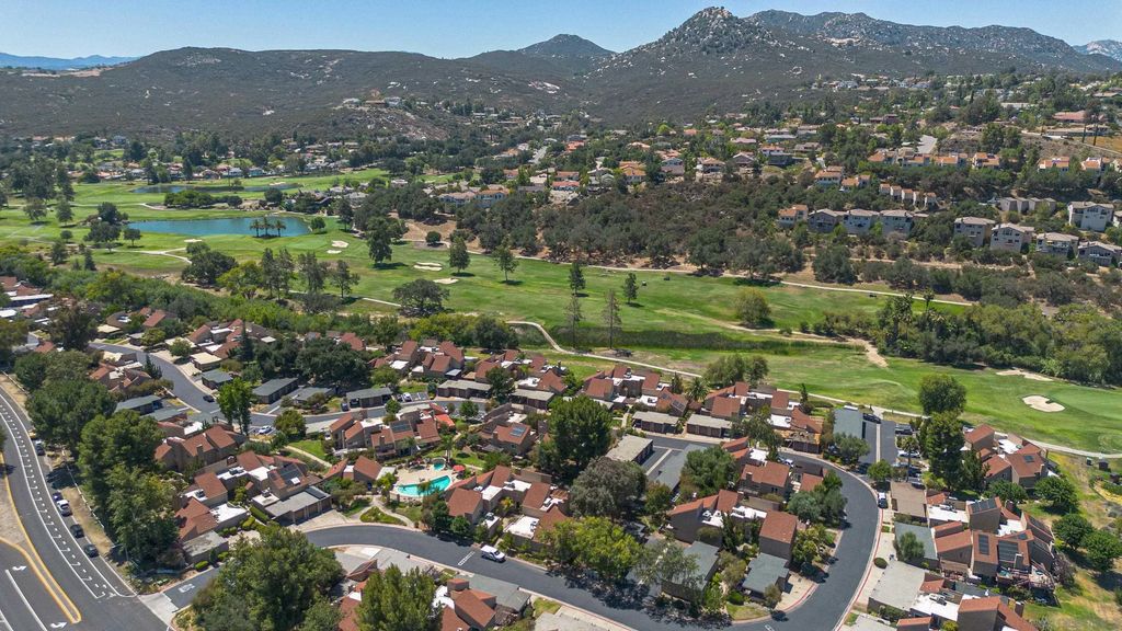 23952 Green Haven, Ramona