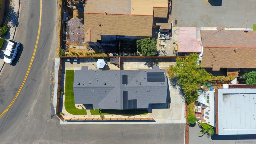 4992-4994 Comanche Drive, La Mesa