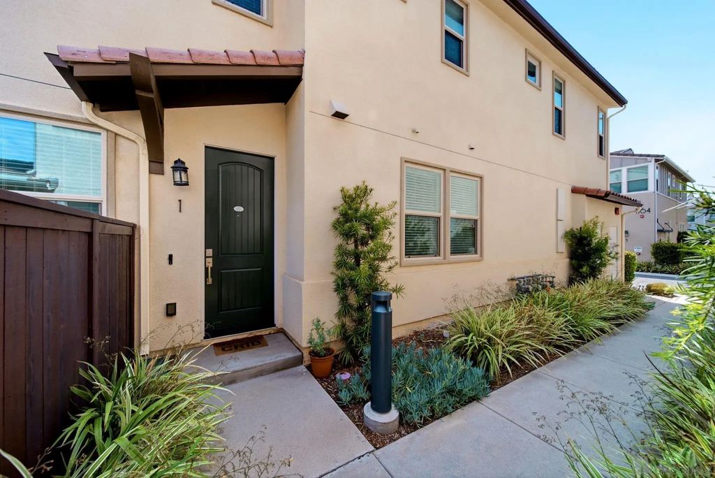 1165 Calle Oroblanco 1, Chula Vista