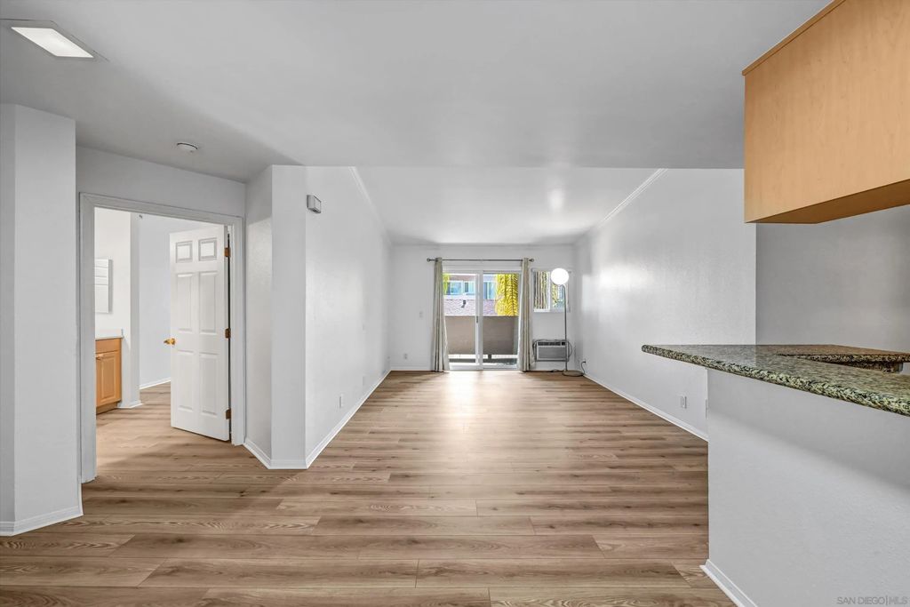 10026 Maya Linda 6204, MIRA MESA