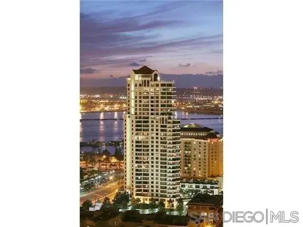 700 W Harbor Dr. Th 744, DOWNTOWN