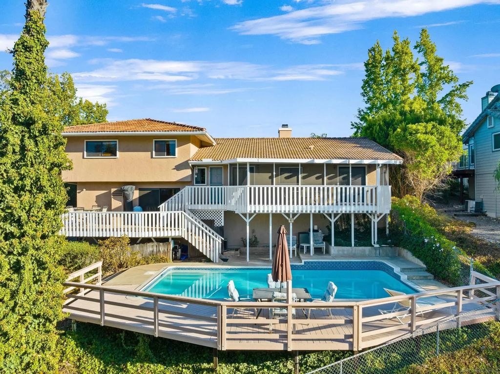 23746 Barona Mesa, Ramona
