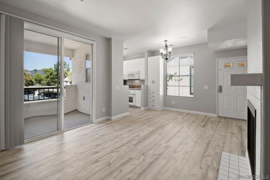 10850 Sabre Hill Dr 236, SAN DIEGO