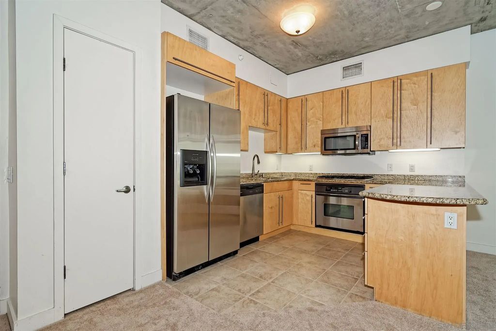 801 Ash St 204, DOWNTOWN