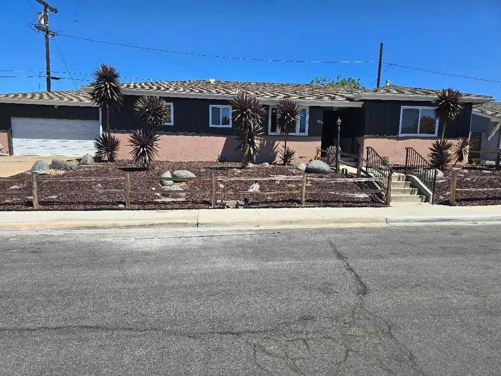4371 71st, La Mesa