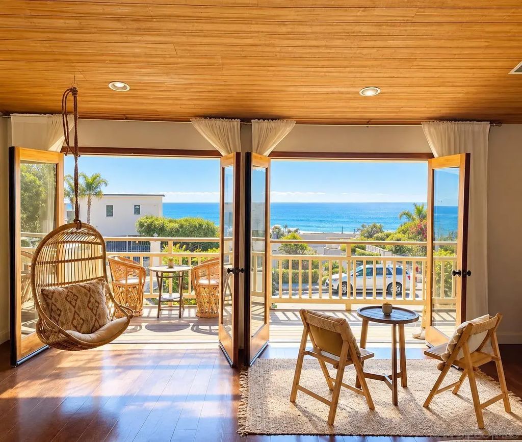 837 4th Street, Encinitas