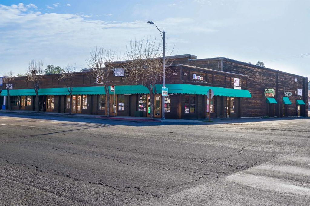 780 Main Street, Ramona