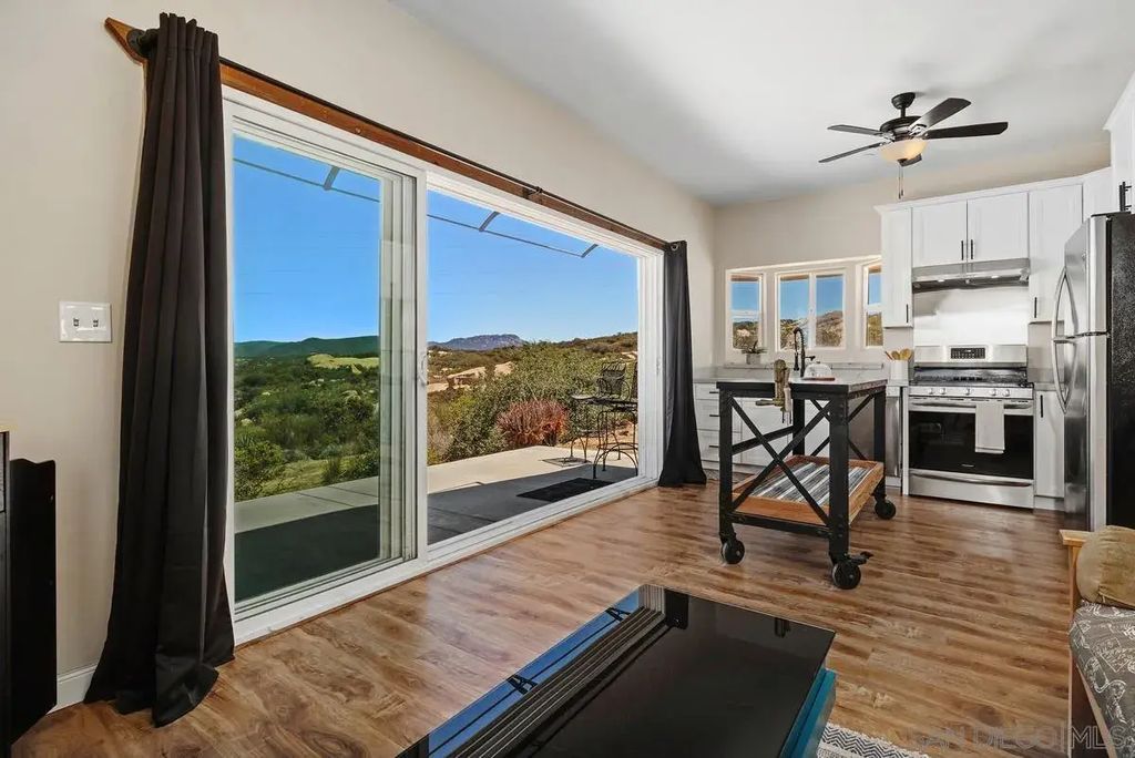 21037 Fog Ridge, Alpine