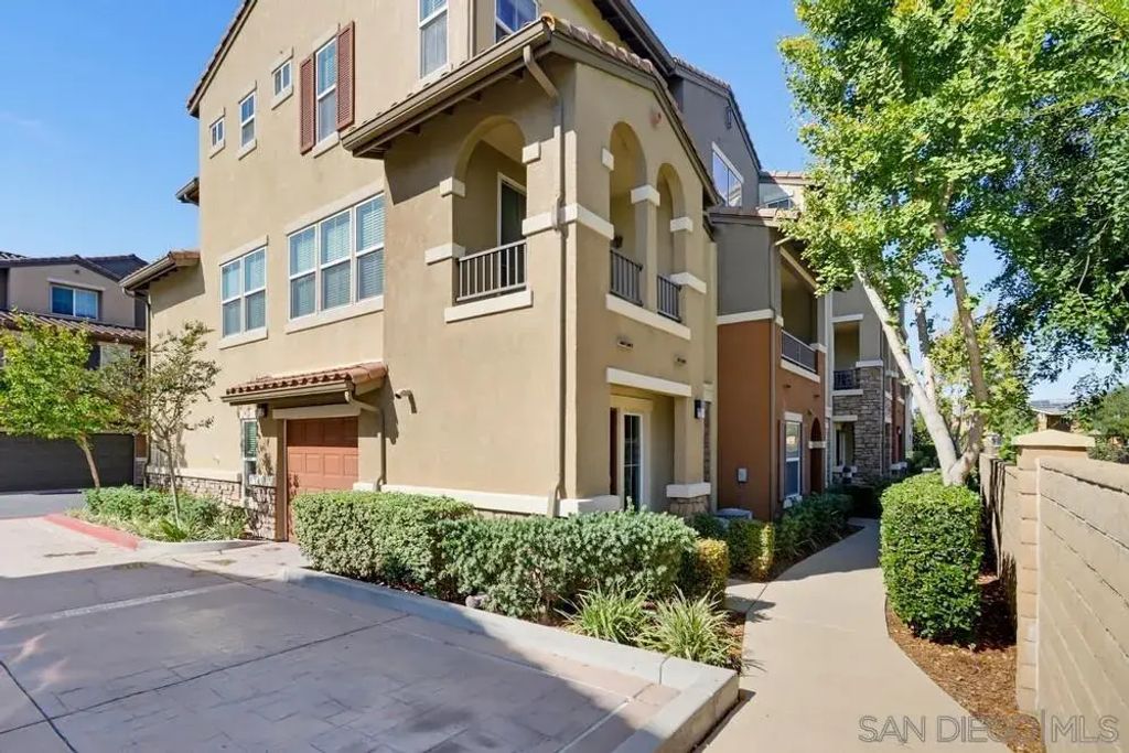 10160 Brightwood Ln 1, Santee