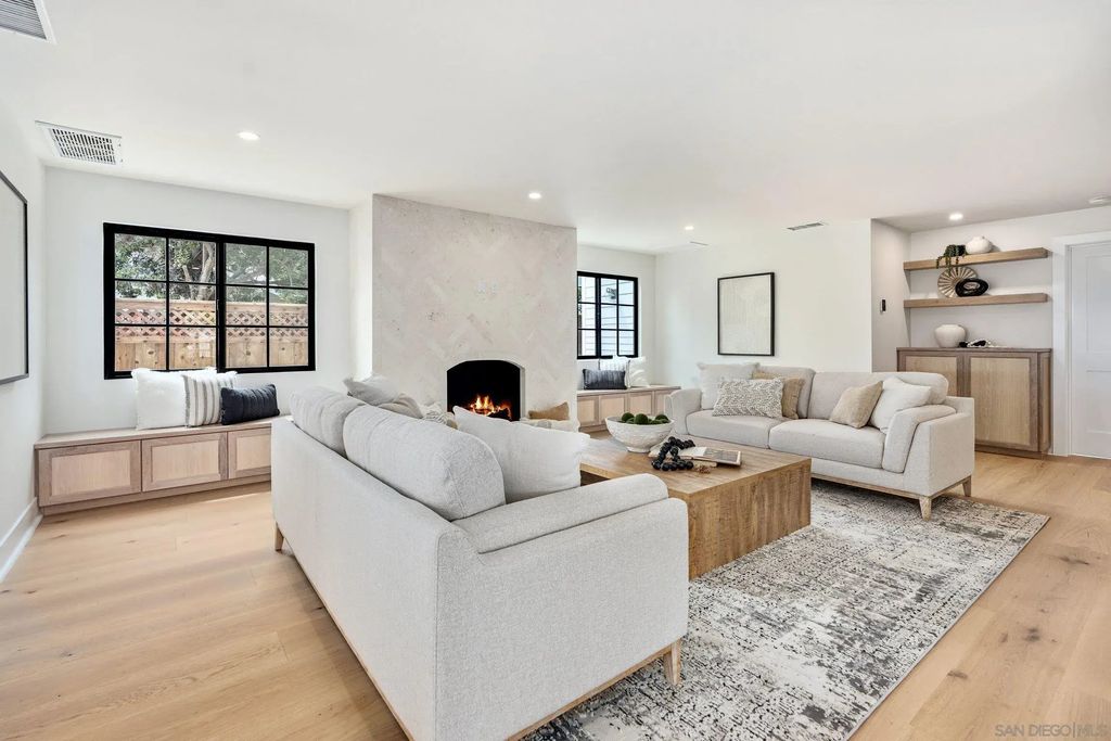 1312 3rd St, Coronado