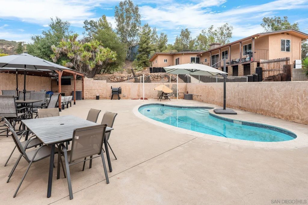 14430 Rios Canyon Rd, El Cajon