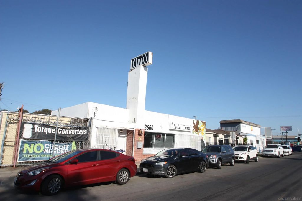 3660 Main St, 