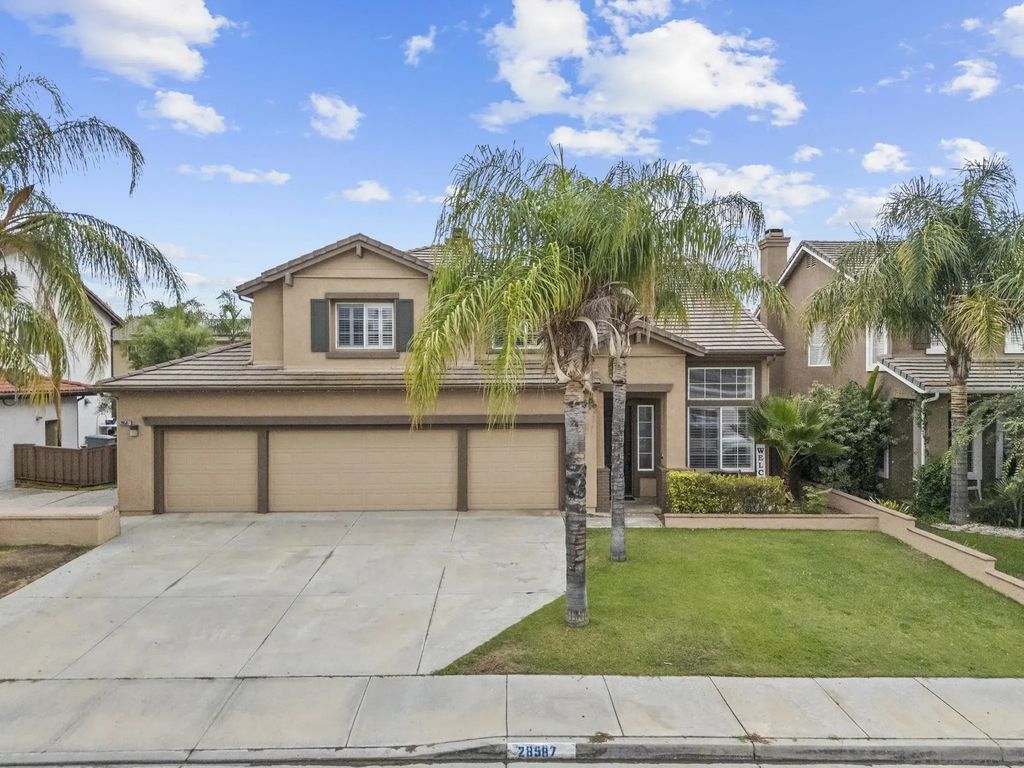 28587 Midsummer, Menifee