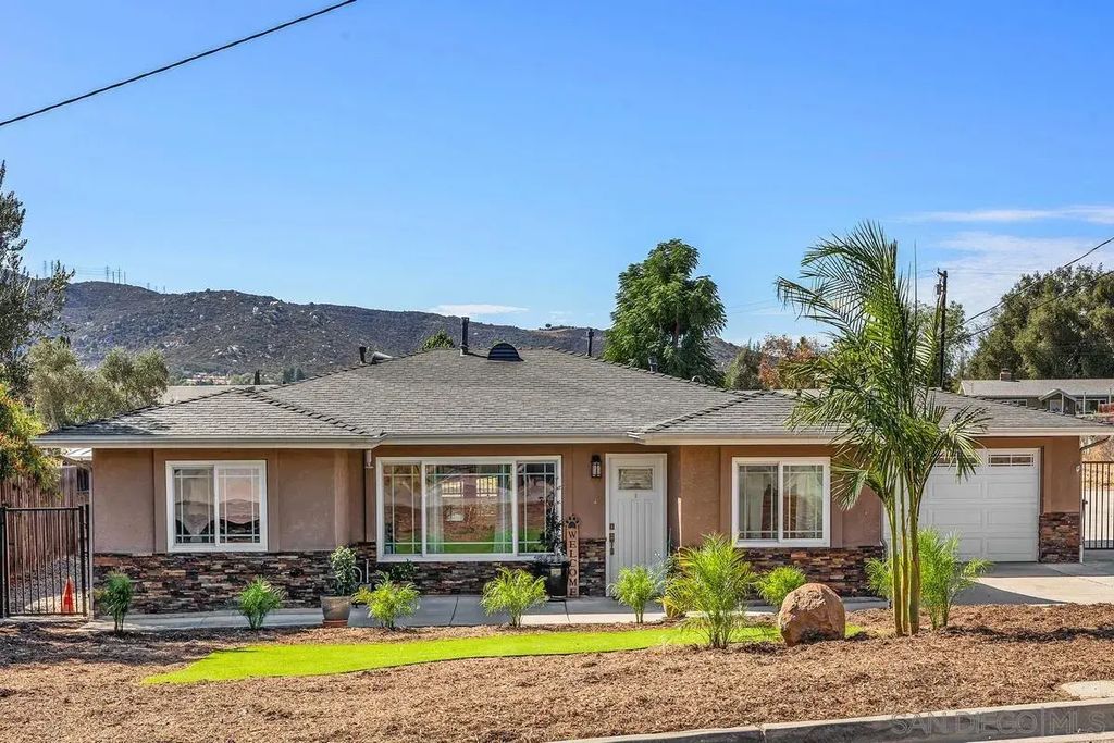 13253 Idyl Drive, Lakeside