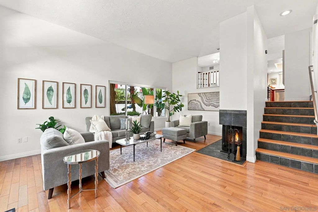 3982 La Jolla Village Dr, La Jolla