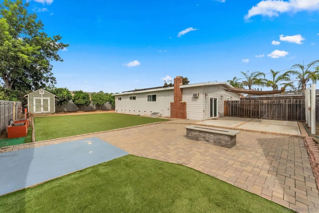 665 Foy Ln, Escondido