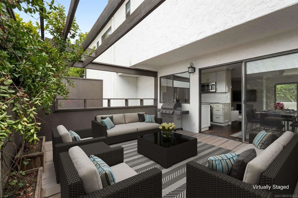 8746 Villa La Jolla Dr 51, La Jolla