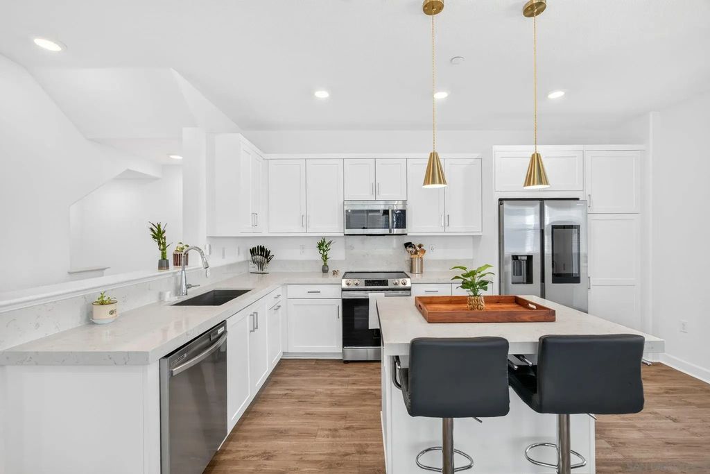 804 Makani St 2, Chula Vista