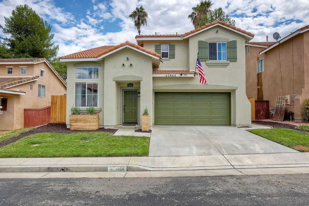 42066 Chestnut Dr, Temecula