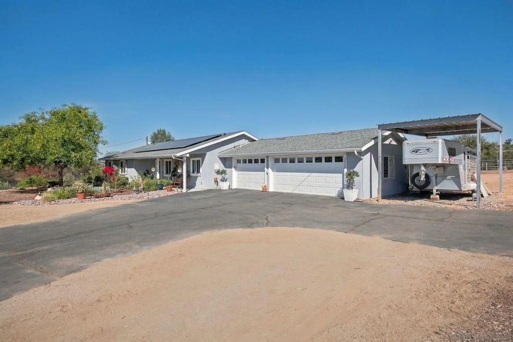 28946 Aerie Rd, Valley Center