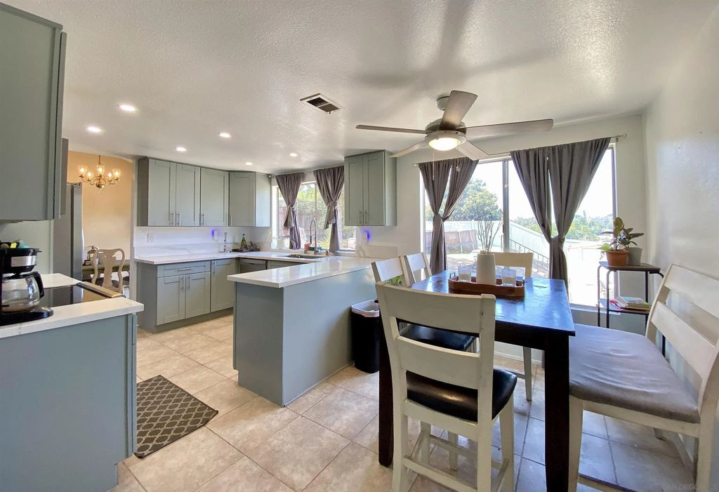 4132 Palm Tree Court, La Mesa