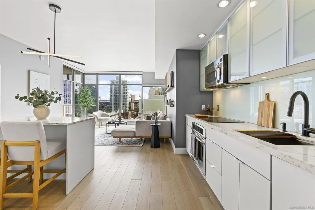 575 6th Ave 804, San Diego