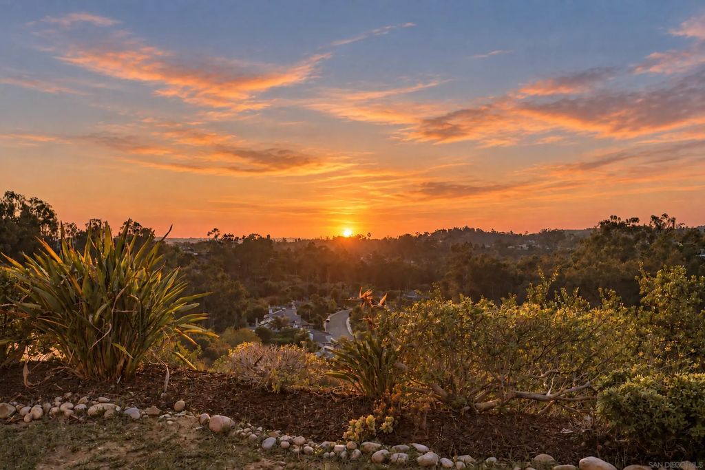 12666 Fairbrook Rd, SCRIPPS RANCH