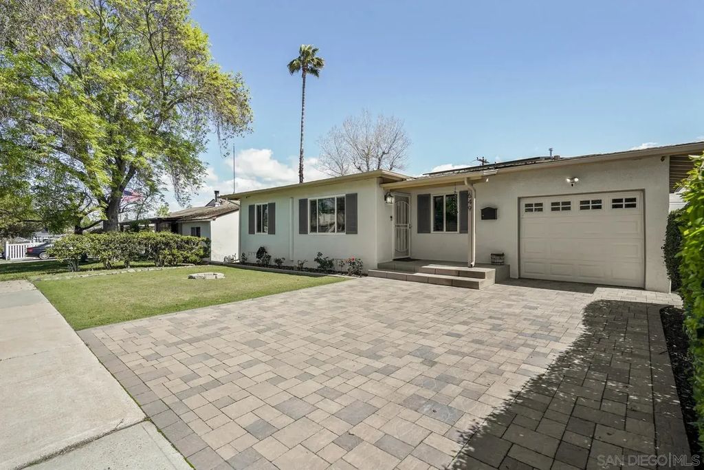 649 N Cuyamaca, El Cajon
