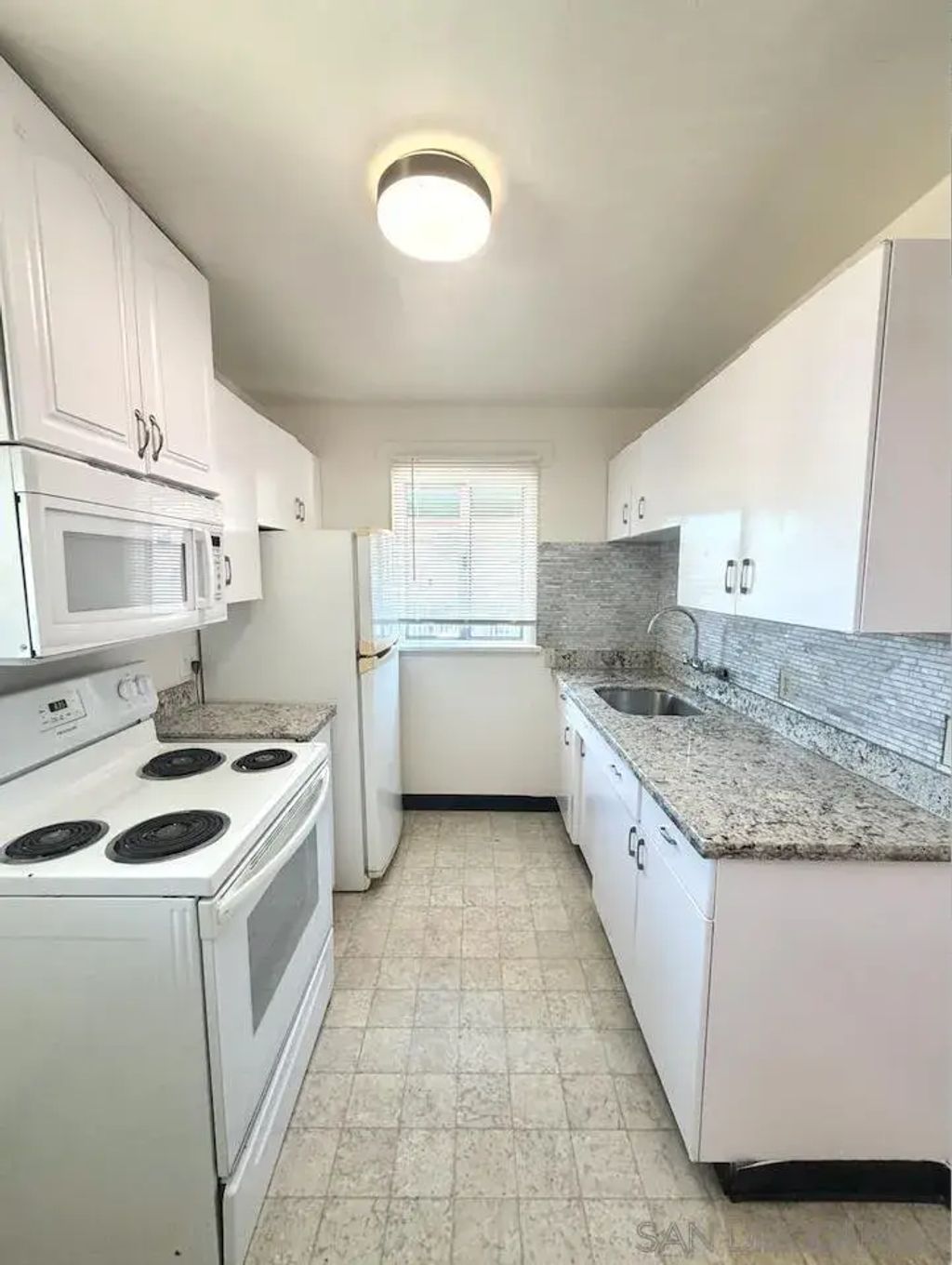 9747 Riverview 12, Lakeside