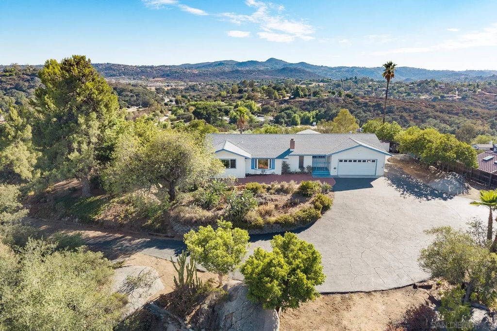 13823 Jake Road, Valley Center