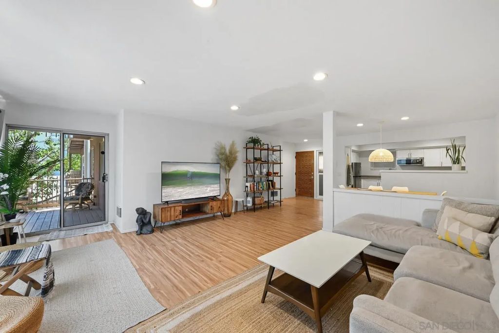 2610 Torrey Pines Rd. C22, La Jolla