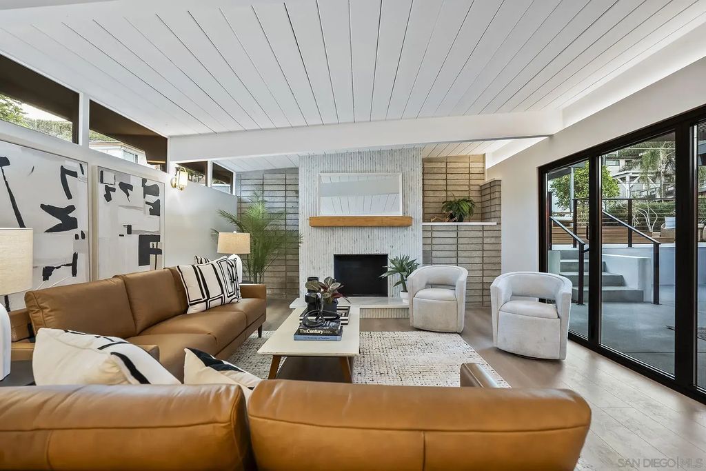 2204 Rosecrans St, POINT LOMA