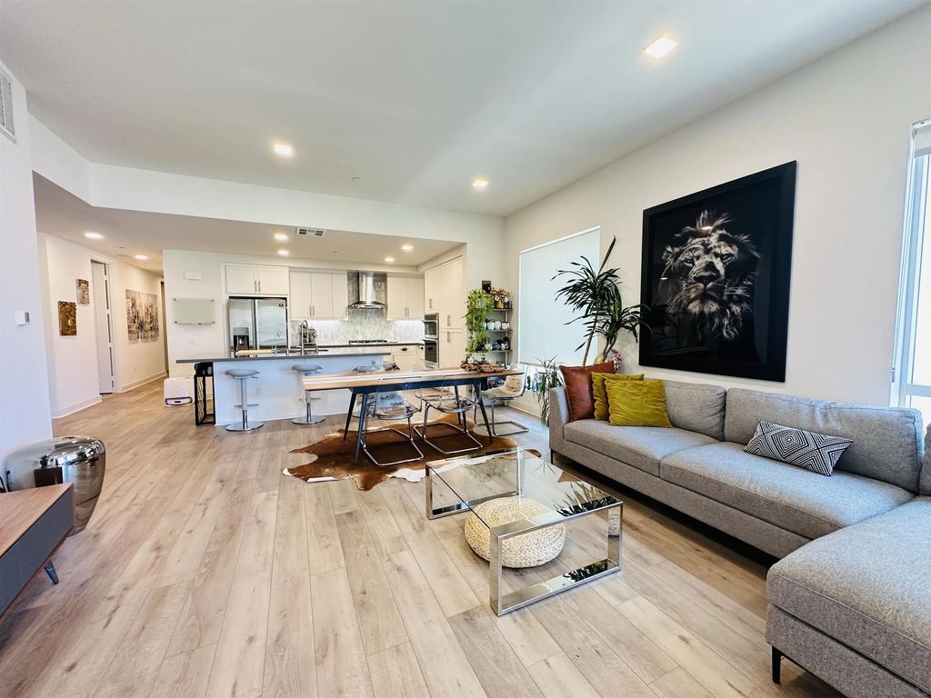 2420 Community Ln. 38, MISSION VALLEY