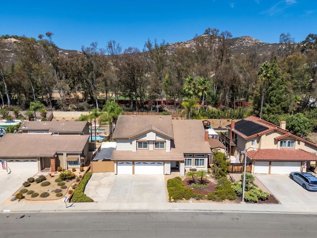 13056 Triumph, Poway