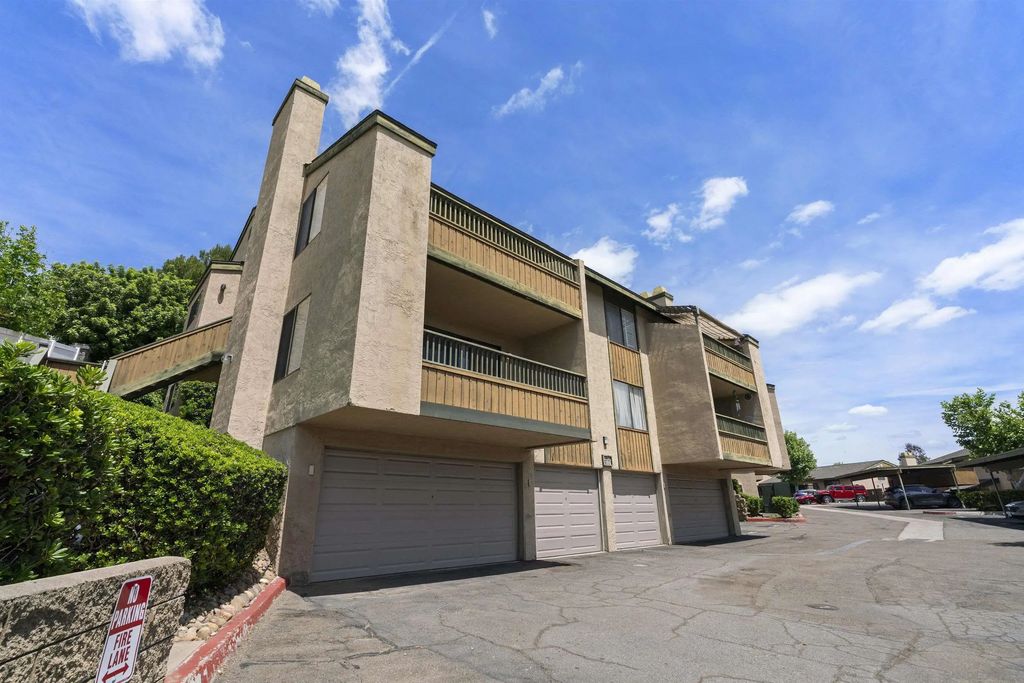 7780 Parkway Dr 1101, La Mesa