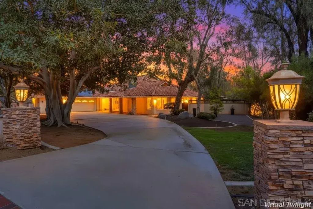 15311 Crestview, Poway