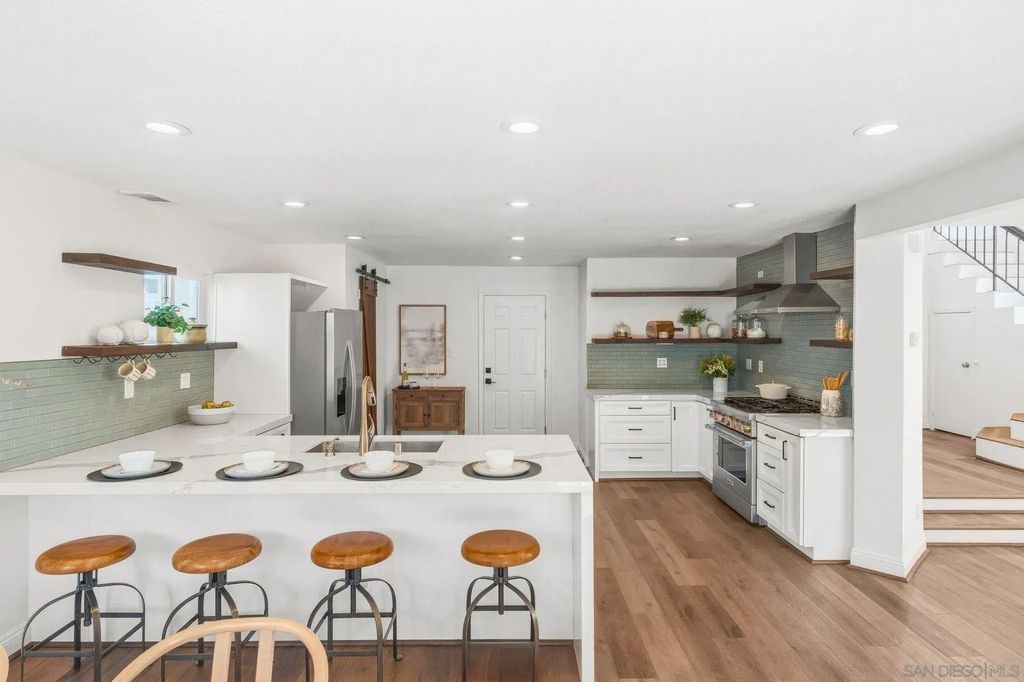 1851 Via Primero, Oceanside