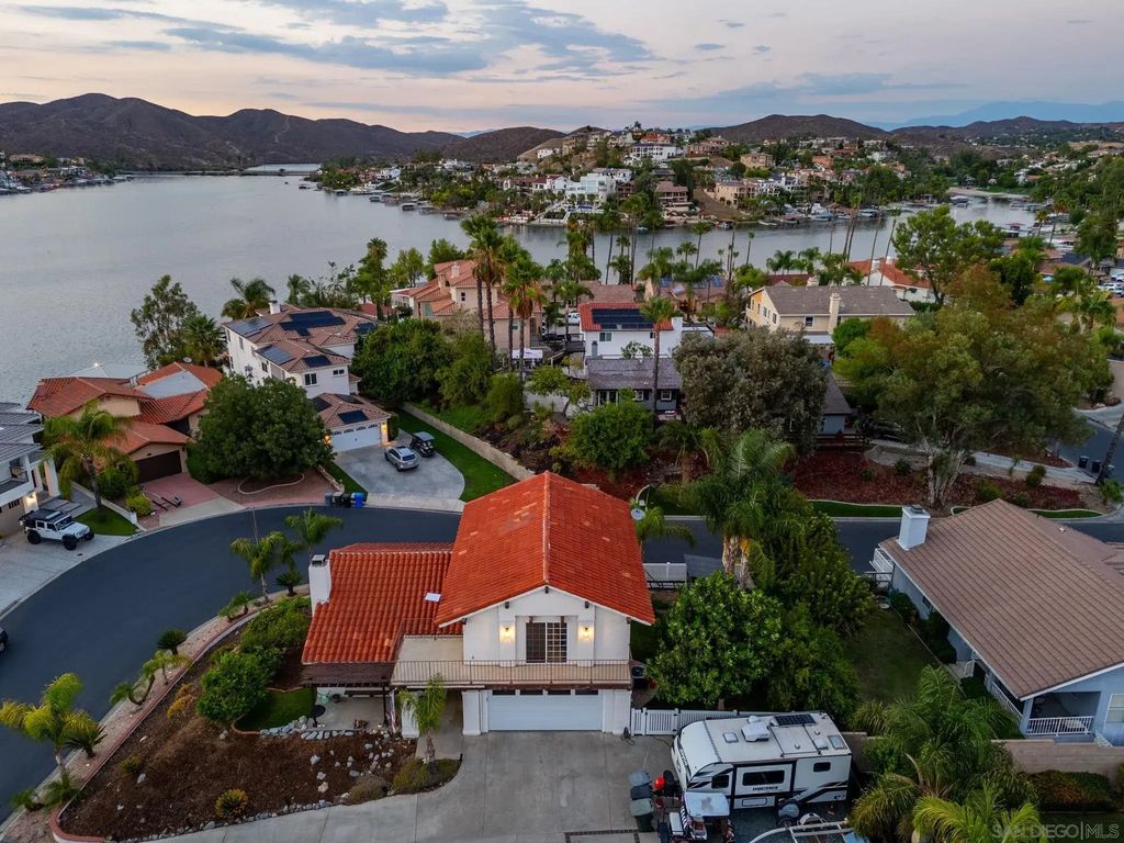 29760 Eagle Point Drive, Canyon Lake